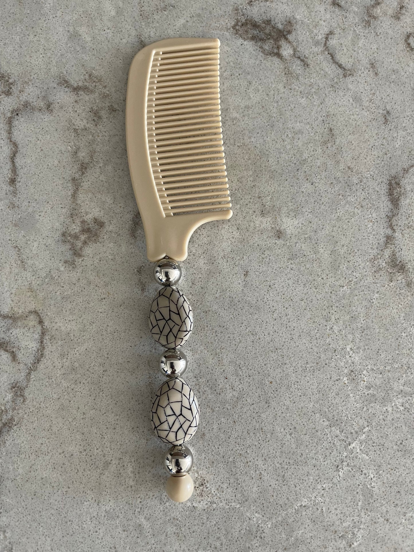 900000010